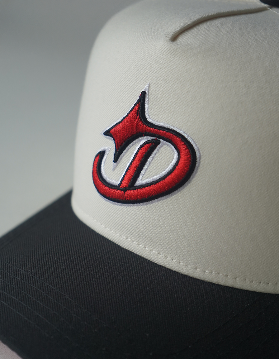 GORRA DEALER WHITE / RED