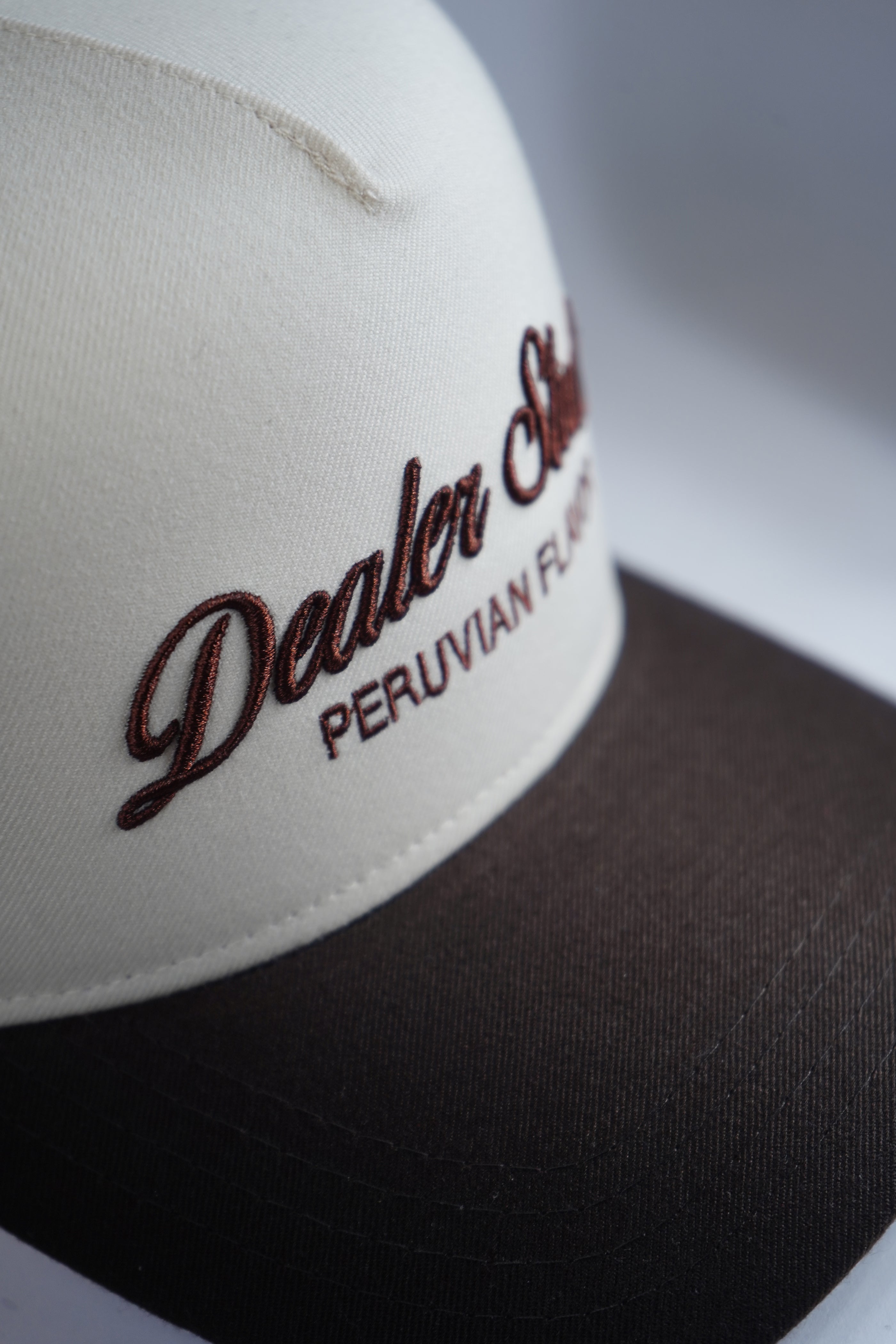 GORRA DEALER STUDIOS BROWN