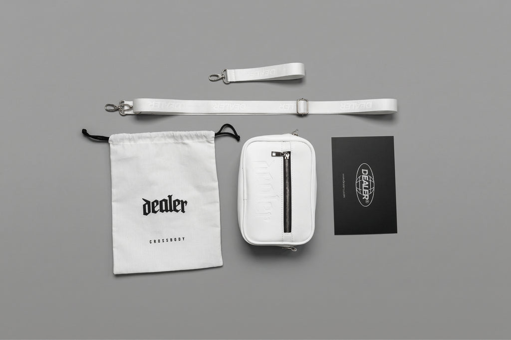 CROSSBODY DEALER WHITE