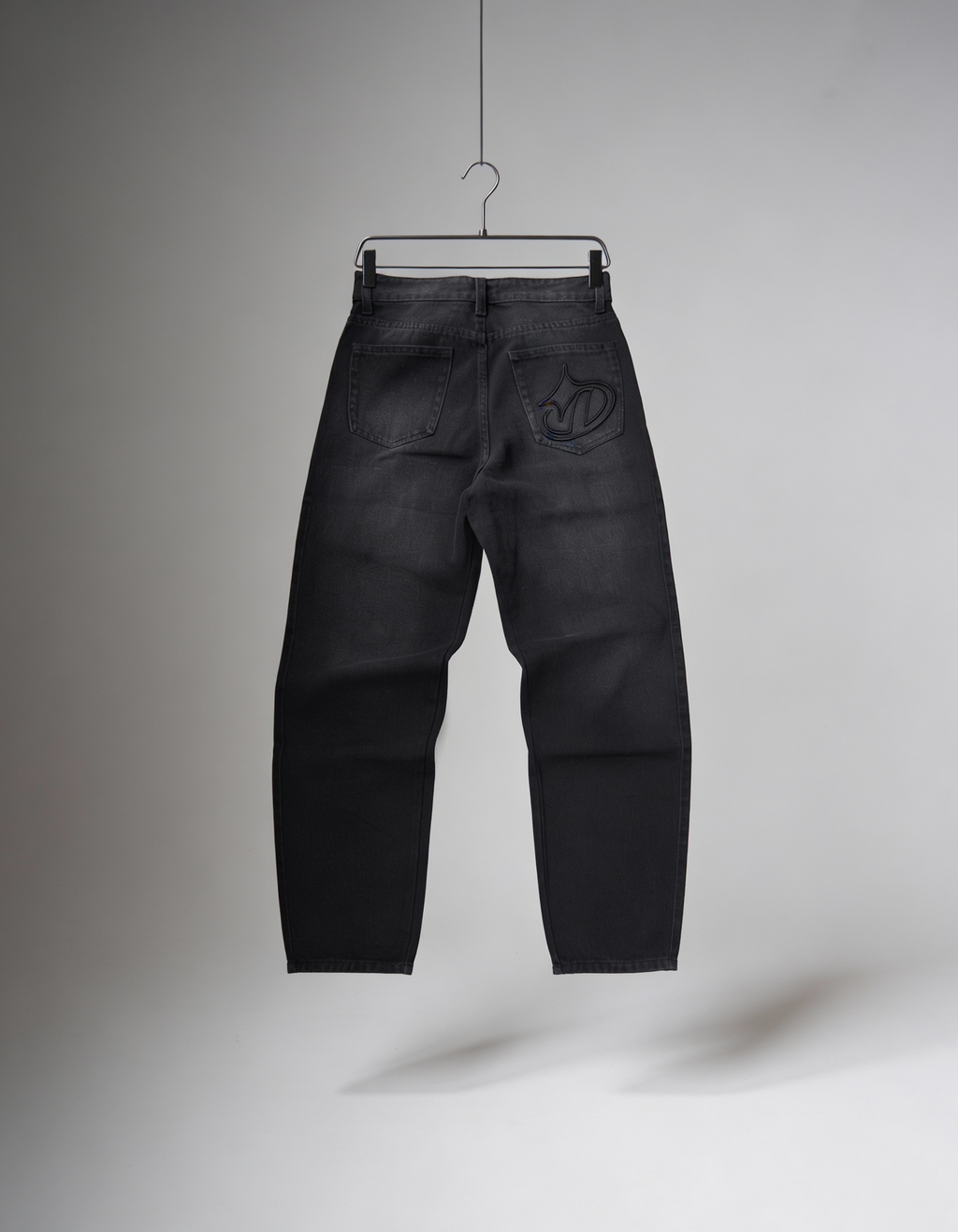 JEAN BAGGY BLACK BASIC