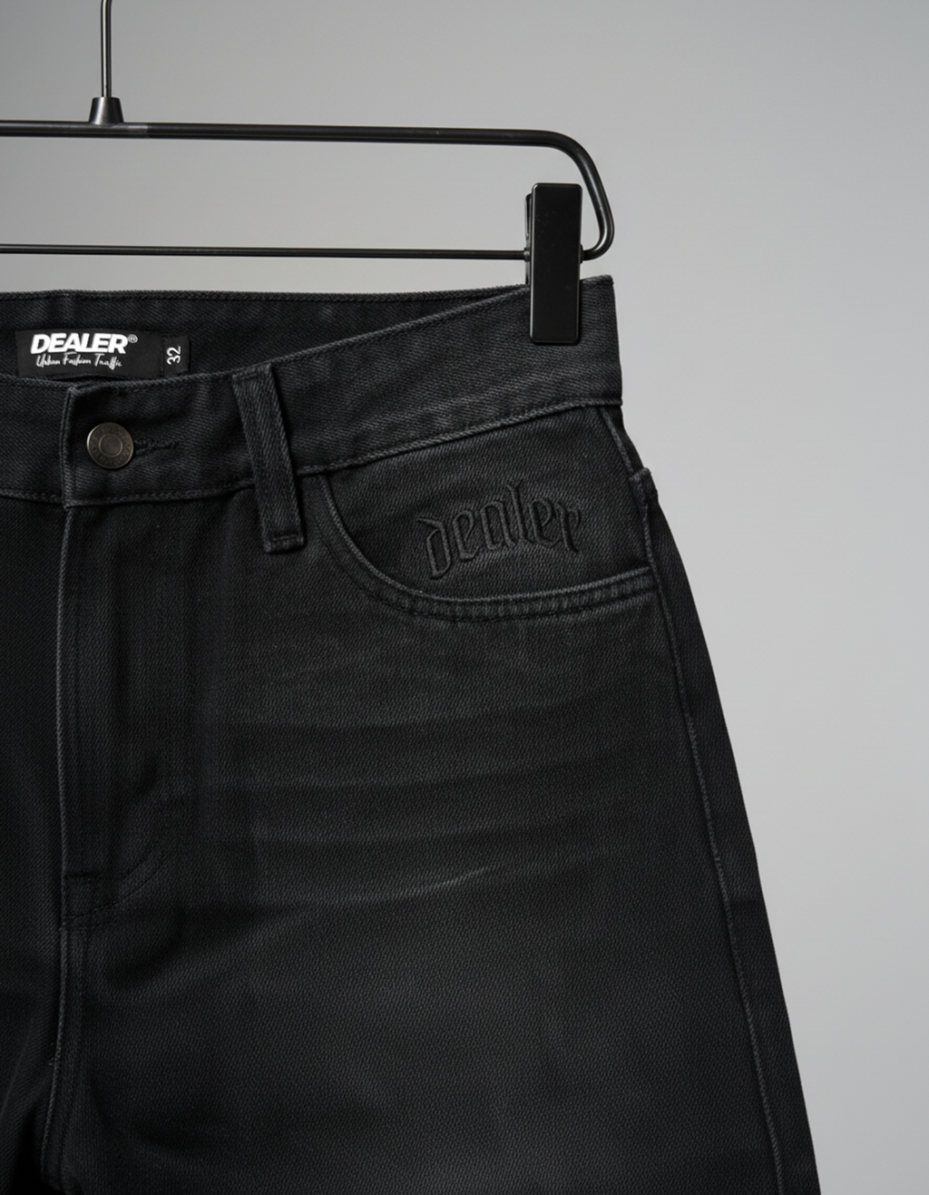 JEAN BAGGY BLACK BASIC